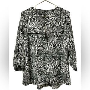 Cathy blouse reptile print